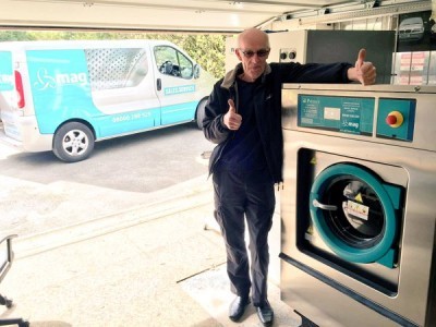 SỰ KHÁC NHAU GIỮA GIẶT KHÔ VÀ GIẶT ƯỚT, LỰA CHỌN MÁY GIẶT KHÔ THẾ NÀO CHO ĐÚNG?