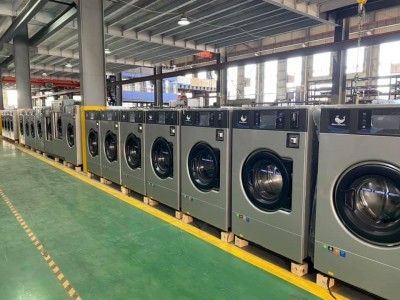 PHÂN LOẠI MÁY GIẶT CÔNG NGHIỆP ĐẾ CỨNG, ĐẾ MỀM