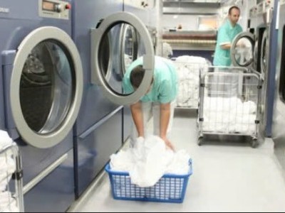 Máy giặt công nghiệp hơi nước công nghiệp dùng có bền không ?