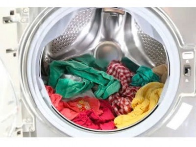 Giặt ít quần áo trong máy giặt công nghiệp liệu có sao không?