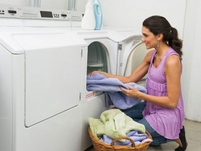 Mẹo hay trước khi cho quần áo vào máy giặt