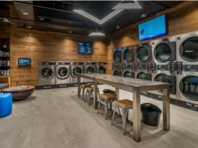 Những thiết bị cần biết khi mở tiệm giặt là