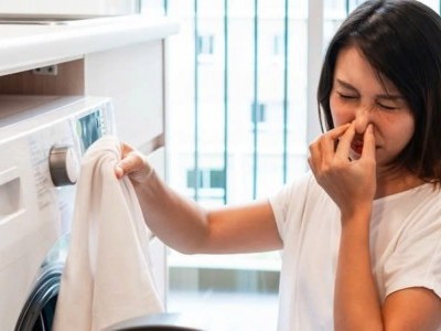 Vì Sao Bên Trong Máy Giặt Bị Bám Nhiều Cặn Bẩn? Cách Xử Lý