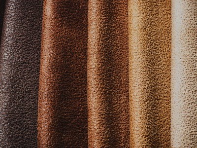 Làm sao để bảo quản đúng cách đồ da lộn?