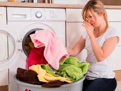 Tại sao máy giặt có mùi và làm thế nào để làm sạch nó