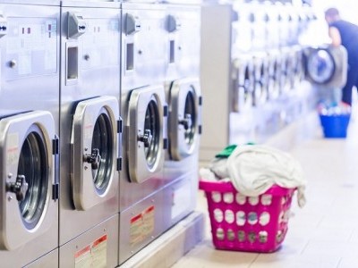 Khi lắp máy giặt công nghiệp cần chú ý những gì?