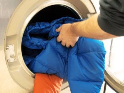 Hướng dẫn cách giặt áo phao bằng máy giặt đúng chuẩn