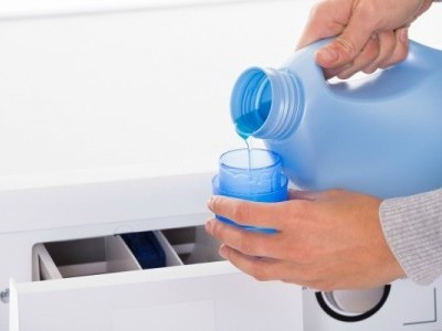 Những hóa chất thường có trong thành phần nước xả vải