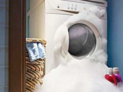 Lỗi trào bọt khỏi lồng giặt của máy giặt công nghiệp và cách khắc phục