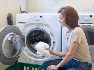SAI LẦM THƯỜNG MẮC PHẢI KHI GIẶT LÀM HỎNG QUẦN ÁO VÀ HƯ HAO MÁY GIẶT