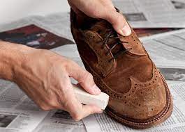 Mẹo nhỏ giúp làm sạch đồ da lộn như vừa mới mua