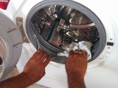 Cách tẩy mốc gioăng cao su máy giặt đơn giản, nhanh chóng hiệu quả cao tại nhà