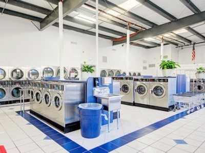 Các cách bố trí máy giặt,khô, ướt, máy sấy, là, ủi, ép, trong cửa hàng, xưởng giặt