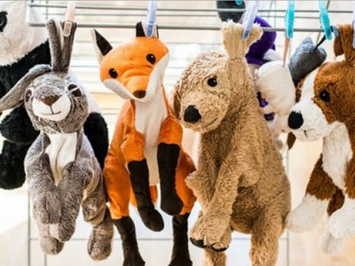 Mách bạn phương pháp vệ sinh đồ chơi vải cho bé