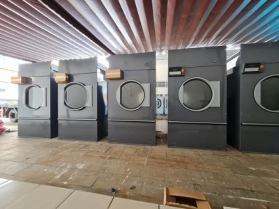 Máy giặt công nghiệp dùng cho khách sạn dùng loại nào tốt ?