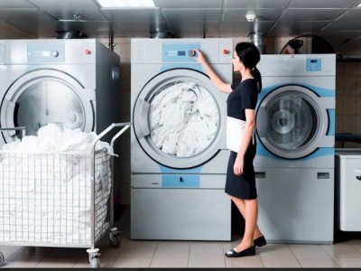 LÀM THẾ NÀO ĐỂ CHỌN MÁY GIẶT CÔNG NGHIỆP TỐT NHẤT?