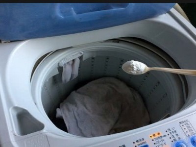 máy giặt công nghiệp nên dùng Bột giặt nhiệt hay bột giặt thường?